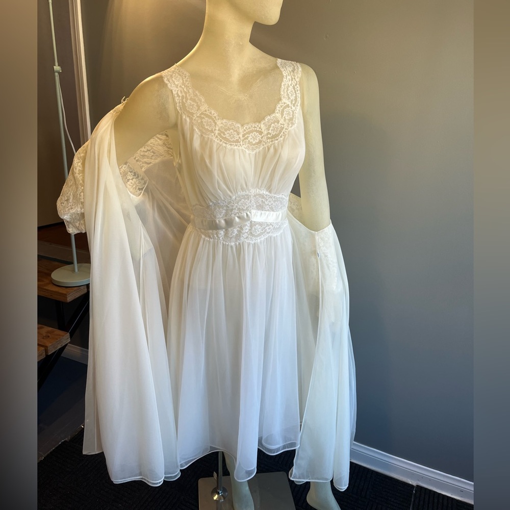 Vintage 1950’s Vanity Fair Lingerie Dress set